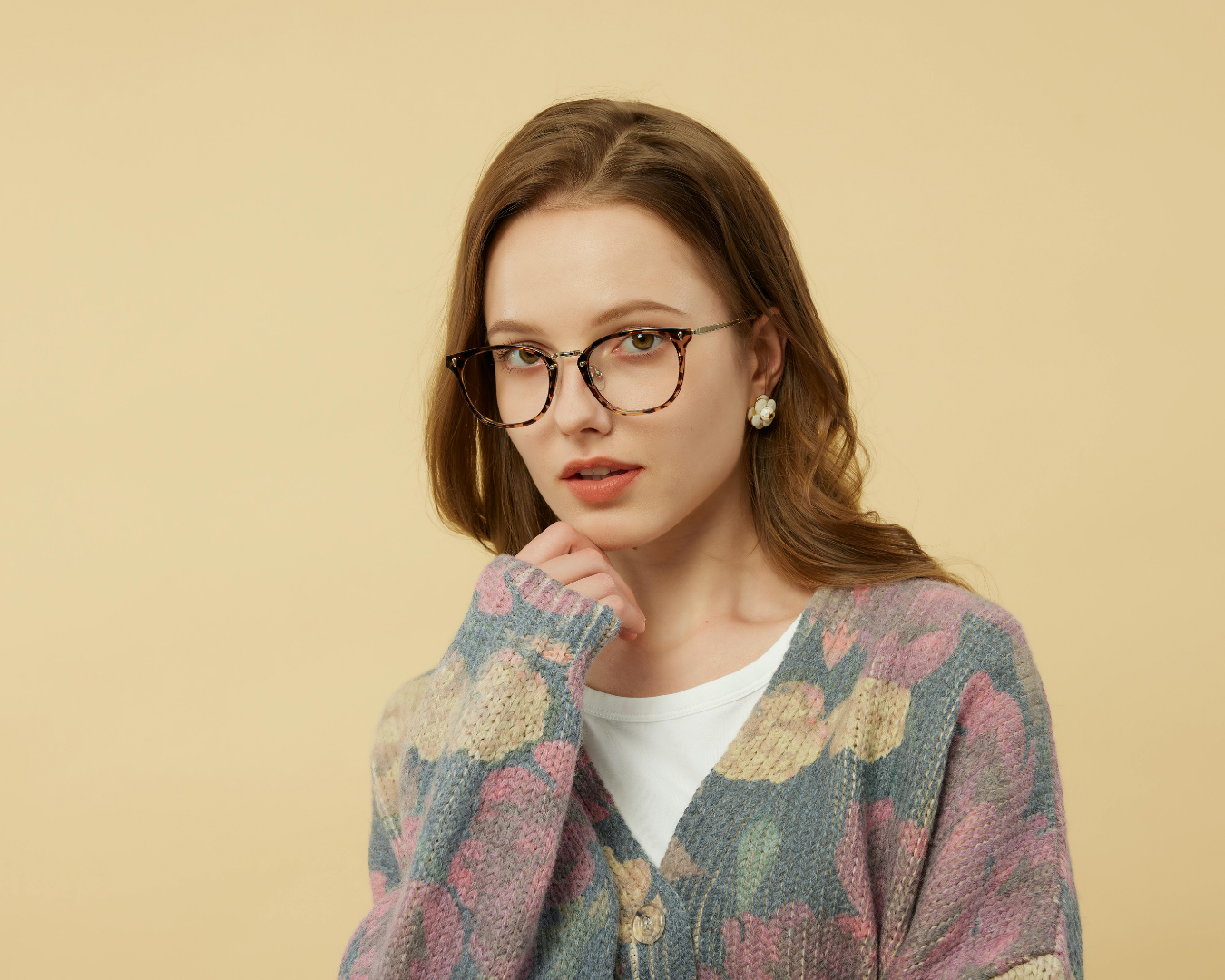 Mitos vs Fakta: Benarkah Pakai Kacamata Bikin Minus Tambah Parah?